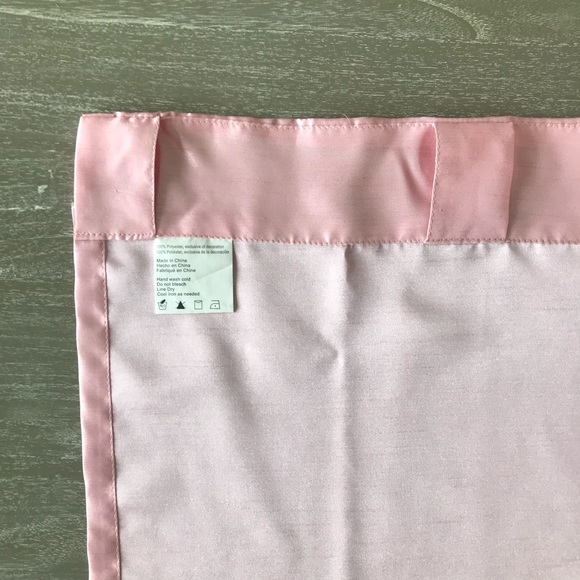 Pink Beaded Curtain Valance - Picture 4 of 6